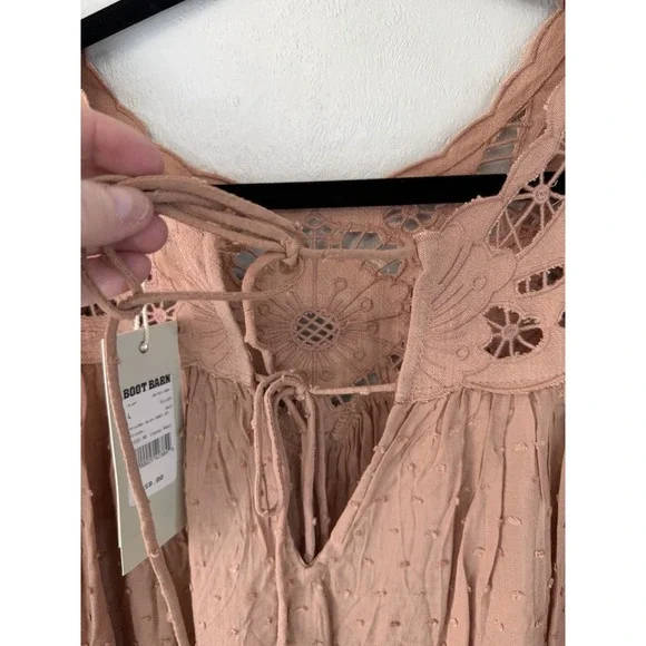 NWT Miss Me Blush Pink Blouse W Crochet And Mesh Accents Size L Cowgirl Boho - Picture 5 of 7